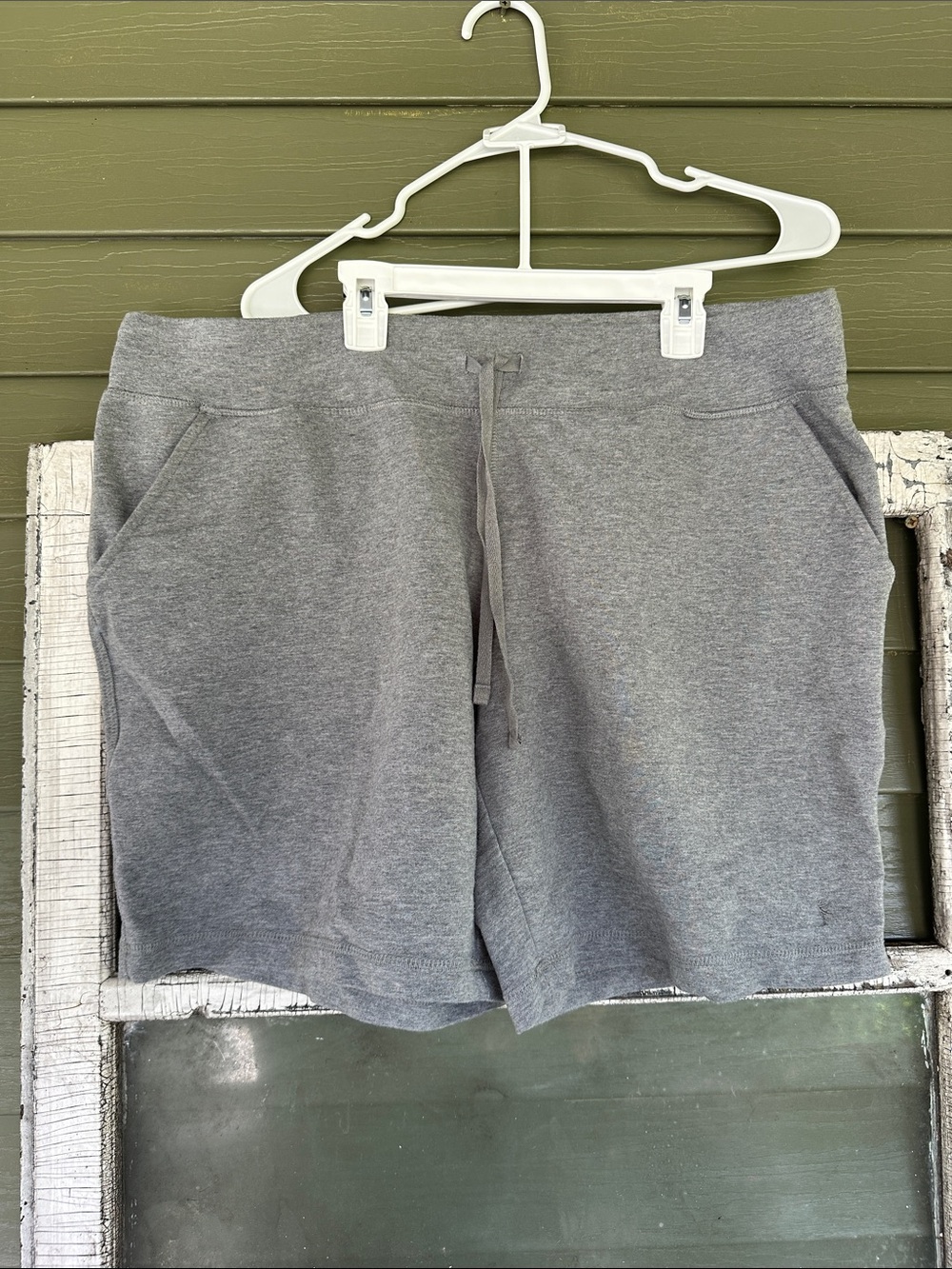 Danskin Gray Pull‑On Athletic Shorts